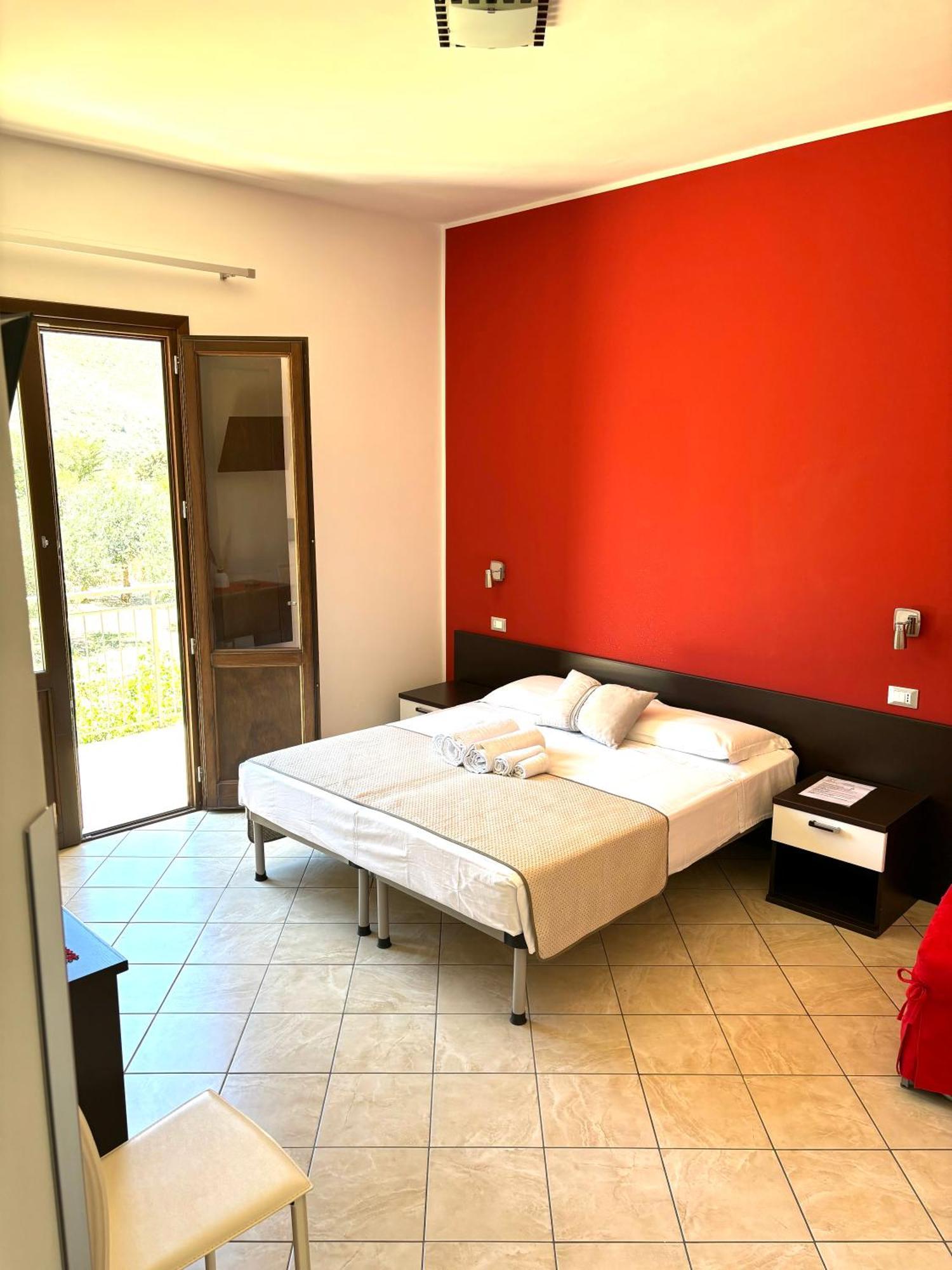 كاستيلوزو Bed And Breakfast Turi المظهر الخارجي الصورة